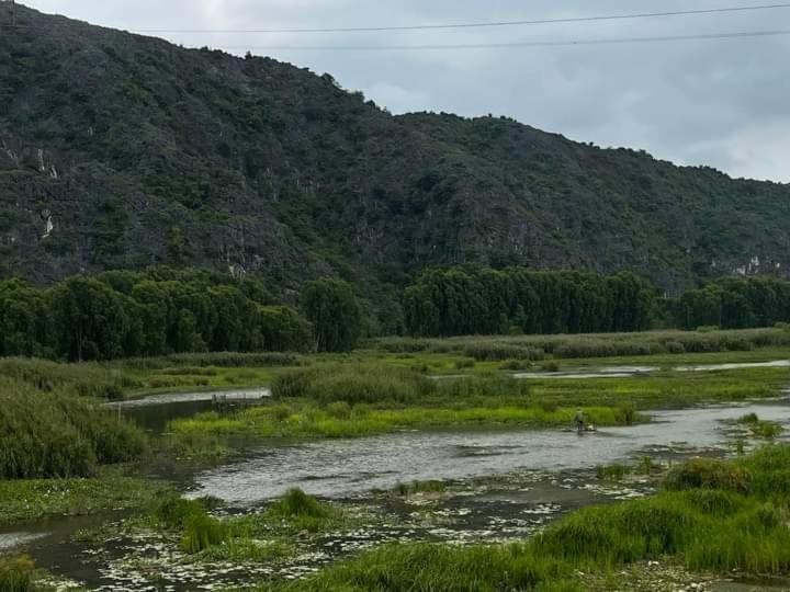 Nha Lua Homestay Ніньбінь Екстер'єр фото