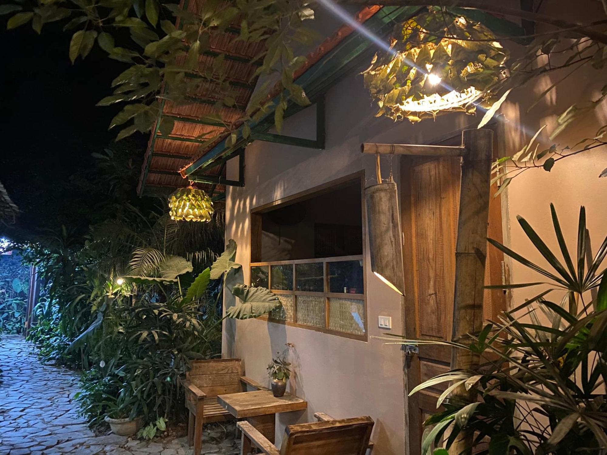 Nha Lua Homestay Ніньбінь Екстер'єр фото
